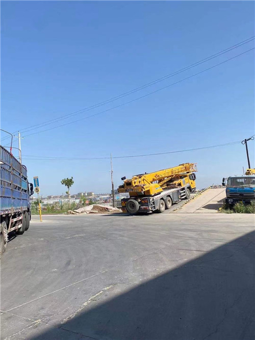 太湖县25吨吊车的租赁价格大概是多少？