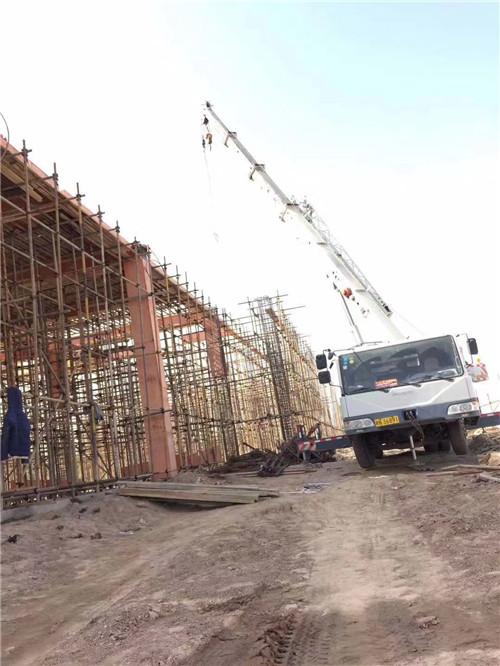 太湖县吊车作业的安全注意事项有哪些？