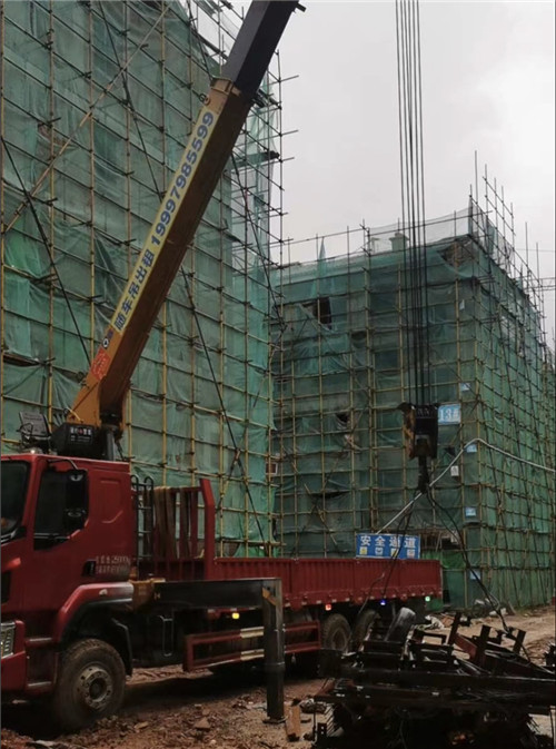 太湖县“慢工细活”—— 吊车的 “微动控制” 技术